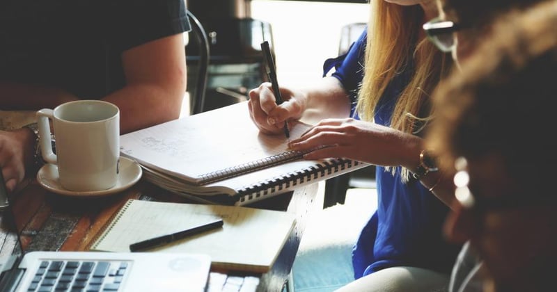 Digitaler Arbeitsplatz: 7 Wege zu mehr Produktivität im Team