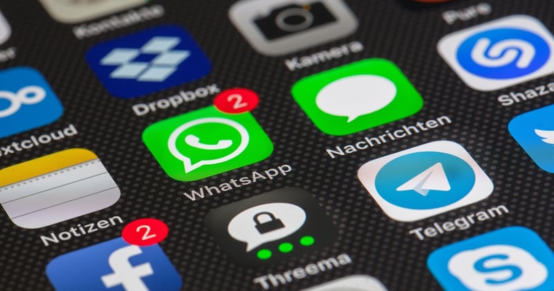 Die 50 schönsten Geburtstagswünsche für Frauen per WhatsApp