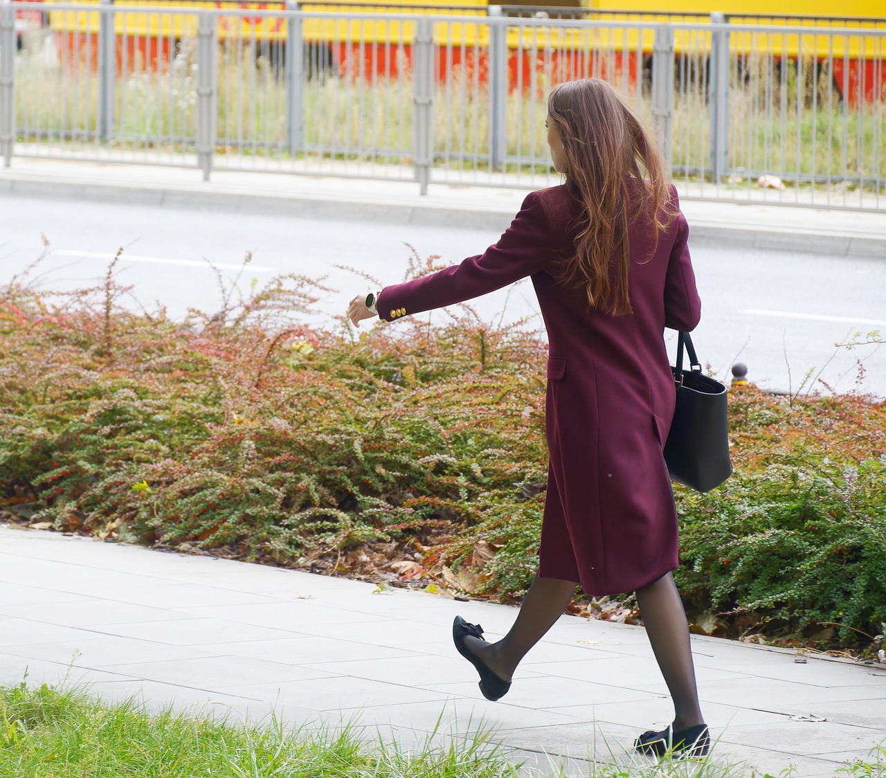 entdecken sie die welt der fast fashion: modische trends schnell und günstig erhältlich. finden sie stilvolle outfits für jeden anlass, die ihren individuellen look unterstreichen.