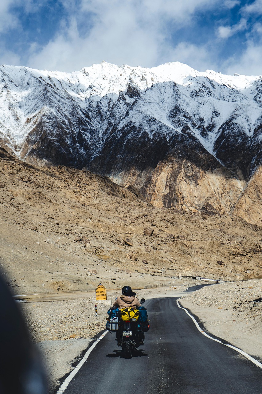 services-02 road, motorcycle, biker, rider, ride, motorbike, helmet, speed, man, sport, lifestyle, style, bike, transport, vintage, drive, jacket, travel, apparel, design, motorcyclist, motorcycle, motorcycle, motorcycle, motorcycle, motorcycle, biker, motorbike, motorbike