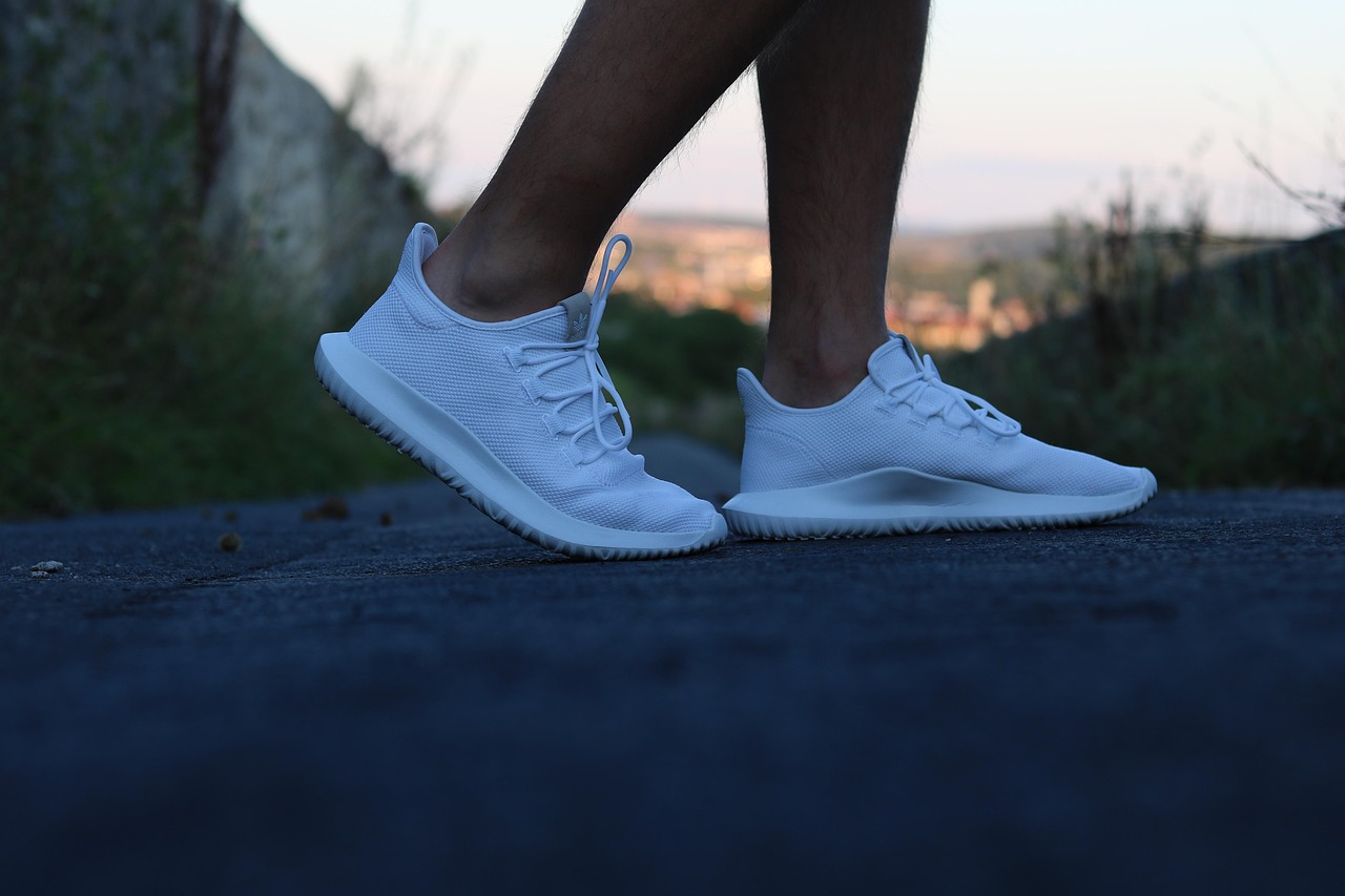 entdecken sie die neuesten fashion trends und styles der saison. bleiben sie up-to-date mit aktuellen modetrends, styling-tipps und inspiration für ihren individuellen look.